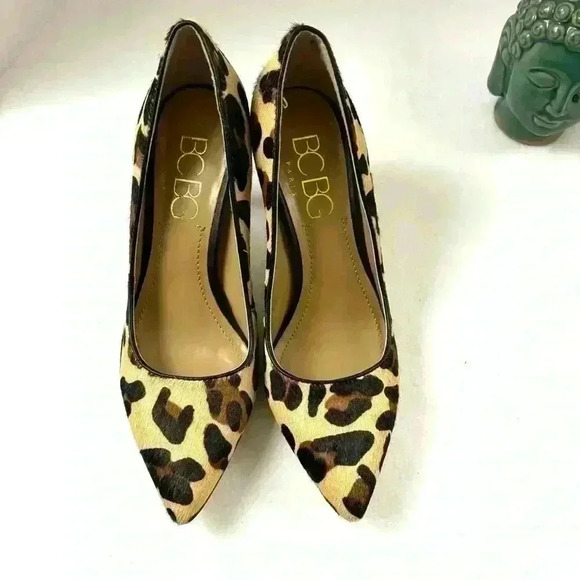 BCBG Aminkha Animal Print Real Cow Hair Point Toe Pump Heels Size 7.5B - Picture 6 of 15